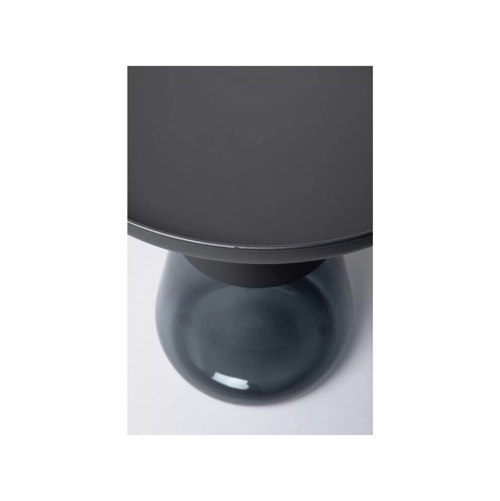 table_dappoint_bottiglia_cm_noire_kare_design_2.webp Table D'appoint Bottiglia 50cm Noire ^KARE Design New